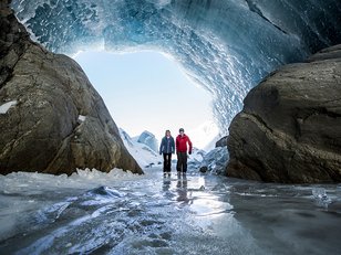 Gletscher Höhle